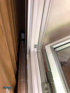 tentative d'effraction ratée sur une fenêtre Janneau